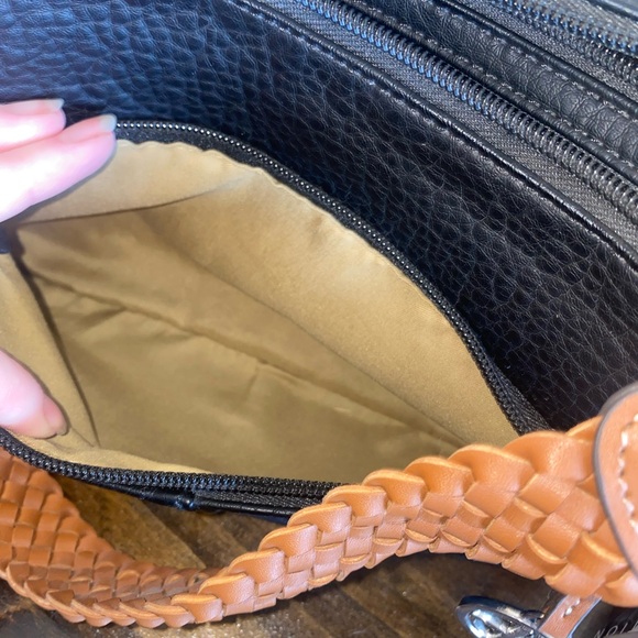 Bueno Black Tan Hobo Leather Shoulder Handbag Purse NWT - Picture 8 of 8